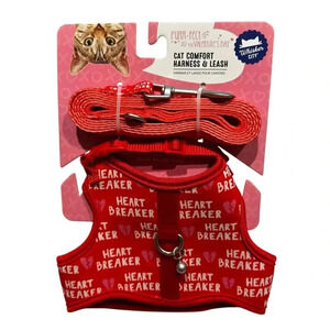 NWT Cat Harness and Leash Valentine’s Day